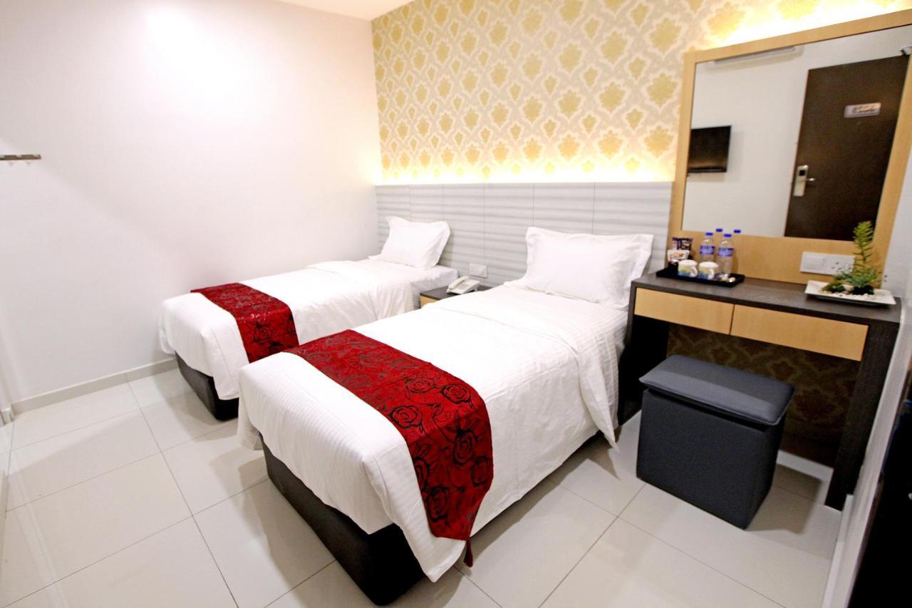 B&L Hotel Sungkai Esterno foto