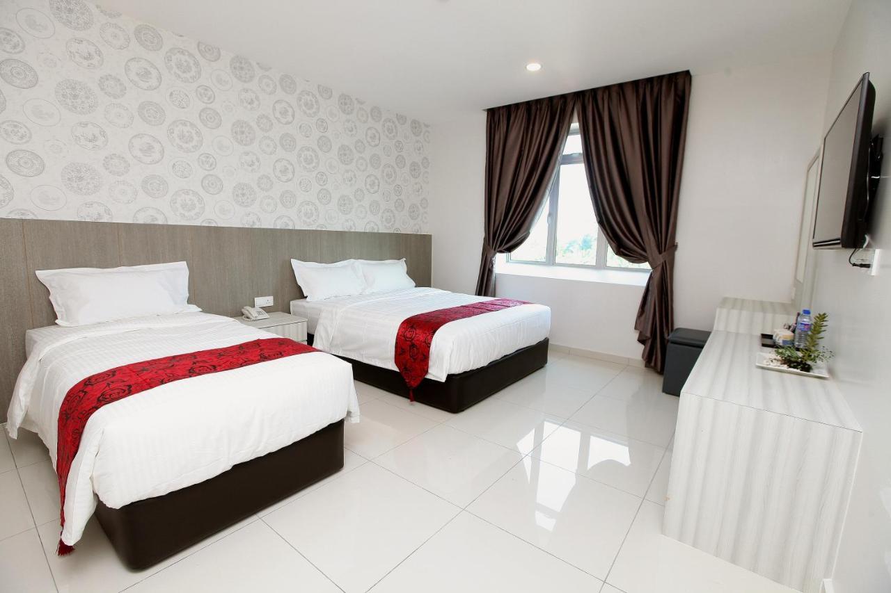 B&L Hotel Sungkai Esterno foto